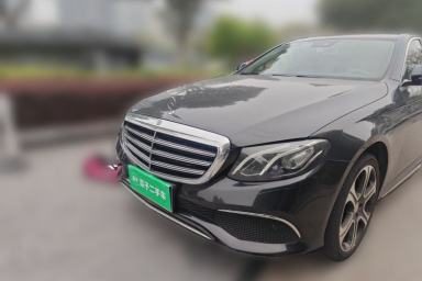 Used Mercedes-Benz E-Class 2016 E 300 L Sporty and Stylish Model