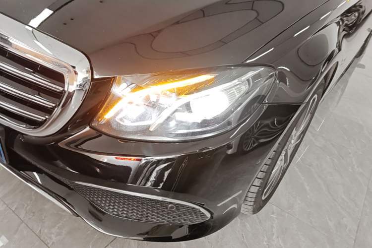 Used Mercedes-Benz E-Class 2016 E 200 L Sport Edition Left Front Headlight