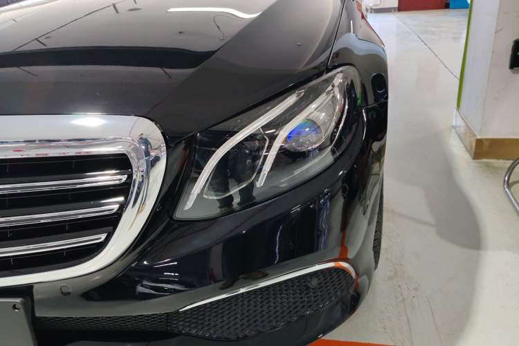 Used Mercedes-Benz E-Class 2016 E 200 L Sport Edition Left Front Headlight
