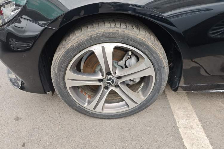 Used Mercedes-Benz E-Class 2016 E 200 L Sport Edition Left Front Wheel Hub