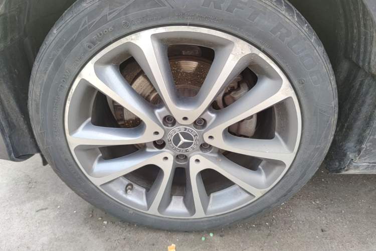 Used Mercedes-Benz E-Class 2016 E 200 L Left Front Wheel Hub