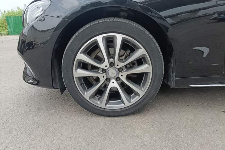 Used Mercedes-Benz E-Class 2016 E 200 L Left Front Wheel Hub