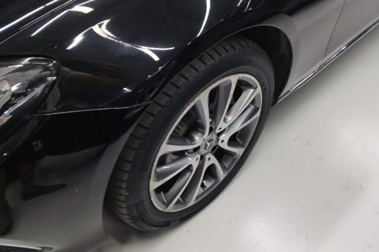 Used Mercedes-Benz E-Class 2016 E 200 L Left Front Wheel Hub