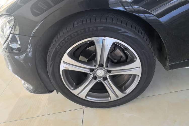 Used Mercedes-Benz E-Class 2016 E 200 L Sport Edition Left Front Wheel Hub