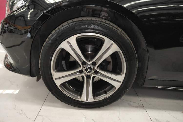 Used Mercedes-Benz E-Class 2016 E 200 L Sport Edition Left Front Wheel Hub