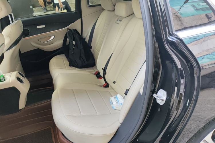Used Mercedes-Benz E-Class 2016 E 300 L Sport Luxury Model Left Rear Seat