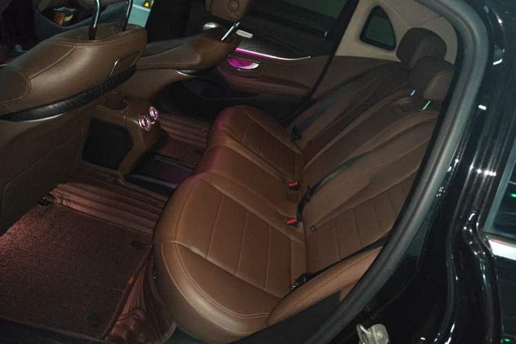 Used Mercedes-Benz E-Class 2016 E 300 L Sporty and Stylish Model Left Rear Seat