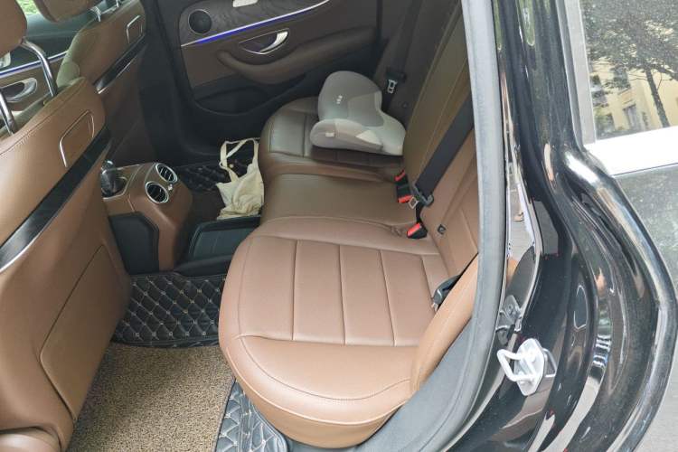Used Mercedes-Benz E-Class 2016 E 300 L Sporty and Stylish Model Left Rear Seat