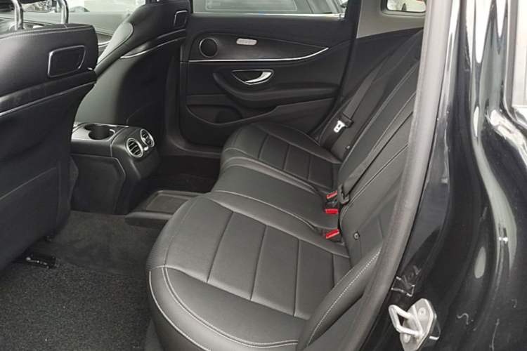 Used Mercedes-Benz E-Class 2016 E 300 L Sporty and Stylish Model Left Rear Seat