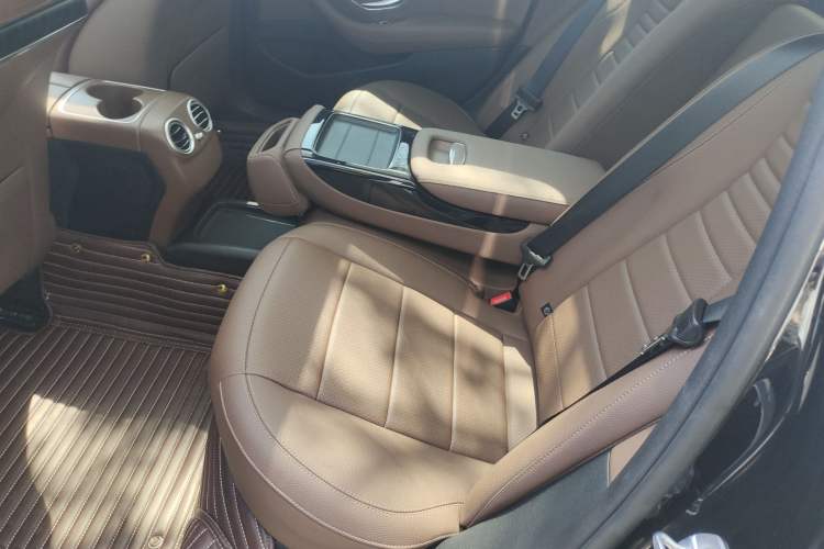 Used Mercedes-Benz E-Class 2016 E 200 L Sport Edition Left Rear Seat