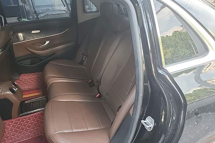Used Mercedes-Benz E-Class 2016 E 300 L Sporty and Stylish Model Left Rear Seat