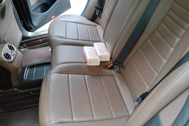 Used Mercedes-Benz E-Class 2016 E 300 L Sport Luxury Model Left Rear Seat