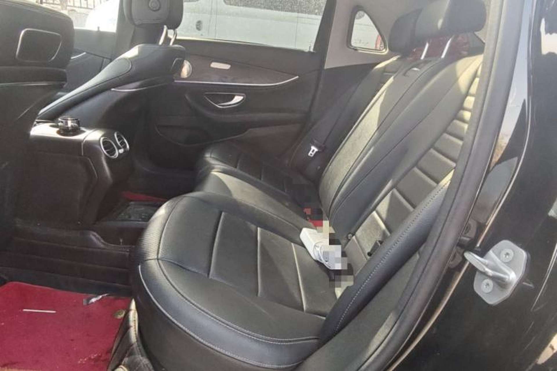 Used Mercedes-Benz E-Class 2016 E 300 L Sporty and Stylish Model Left Rear Seat