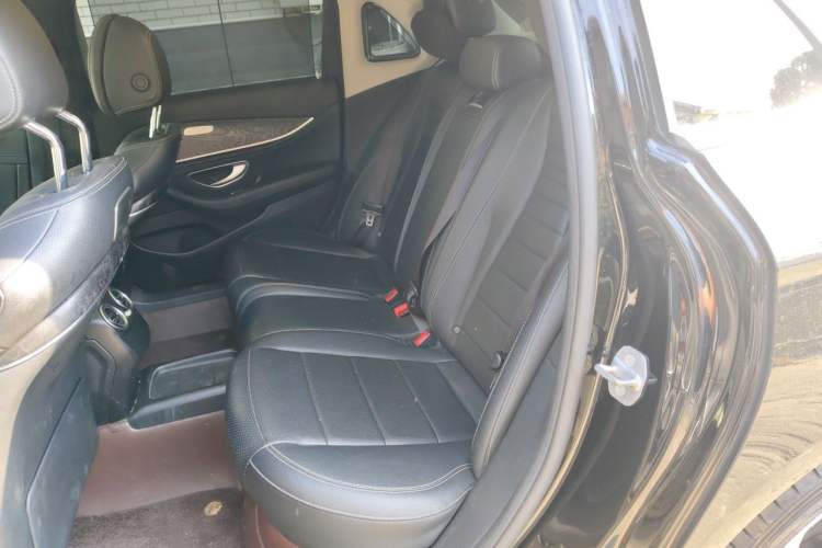 Used Mercedes-Benz E-Class 2016 E 300 L Sport Luxury Model Left Rear Seat
