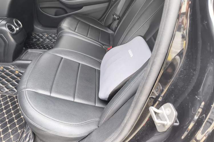 Used Mercedes-Benz E-Class 2016 E 300 L Sport Luxury Model Left Rear Seat