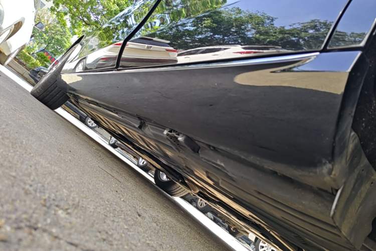 Used Mercedes-Benz E-Class 2016 E 300 L Stylish Model Left Side Sill