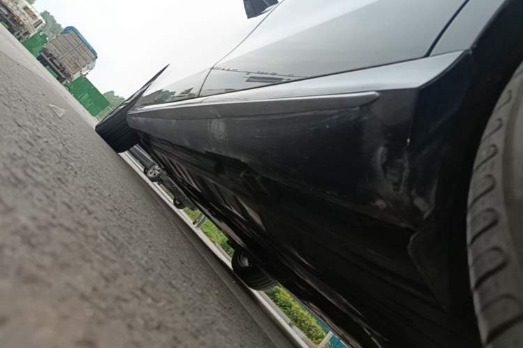 Used Mercedes-Benz E-Class 2016 E 200 L Left Side Sill