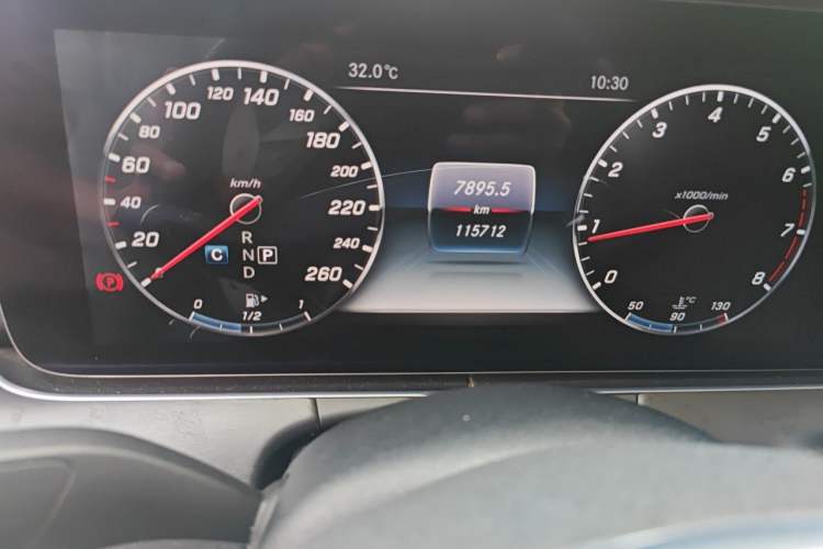 Used Mercedes-Benz E-Class 2016 E 200 L Odometer Close Up
