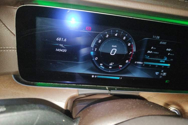 Used Mercedes-Benz E-Class 2016 E 300 L Stylish Model Odometer Close Up