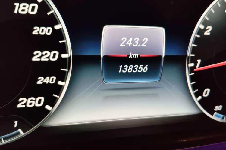 Used Mercedes-Benz E-Class 2016 E 200 L Odometer Close Up
