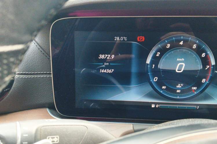 Used Mercedes-Benz E-Class 2016 E 300 L Luxury Model Odometer Close Up