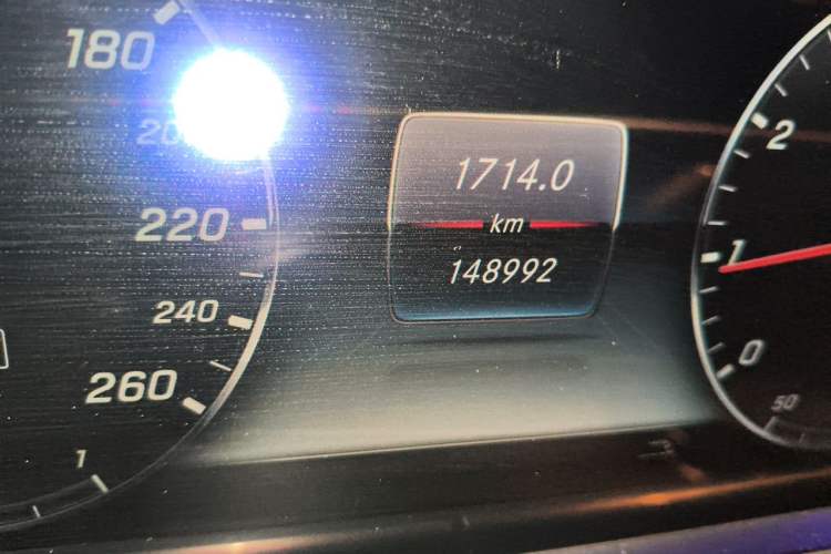 Used Mercedes-Benz E-Class 2016 E 300 L Stylish Model Odometer Close Up