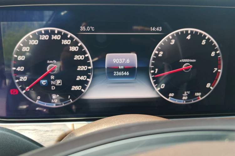 Used Mercedes-Benz E-Class 2016 E 300 L Stylish Model Odometer Close Up