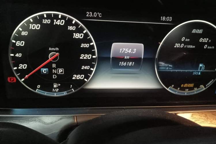 Used Mercedes-Benz E-Class 2016 E 200 L Sport Edition Odometer Close Up