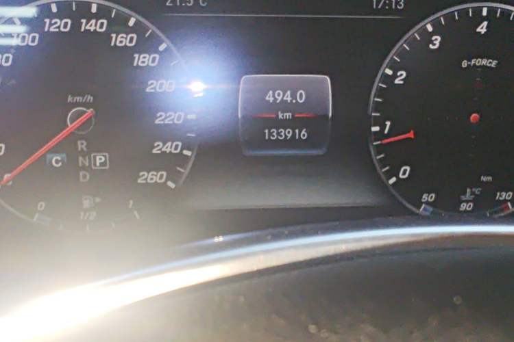Used Mercedes-Benz E-Class 2016 E 200 L Sport Edition Odometer Close Up