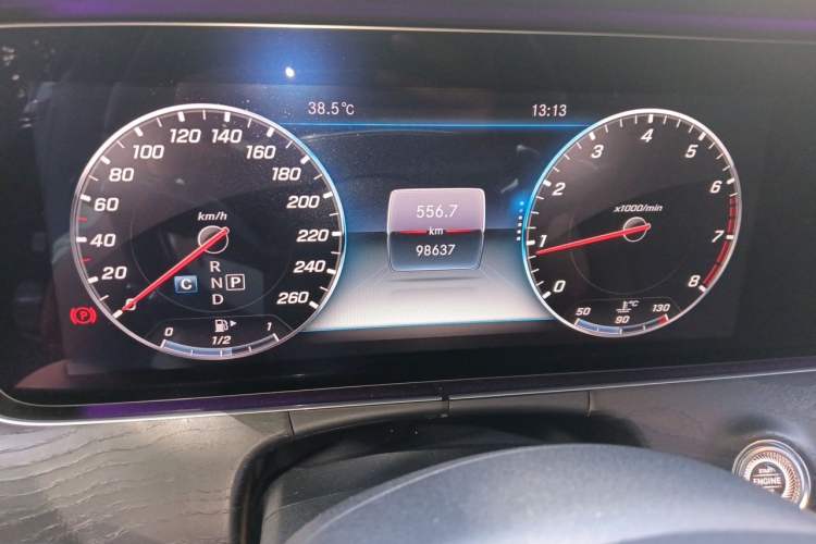 Used Mercedes-Benz E-Class 2016 E 200 L Sport Edition Odometer Close Up