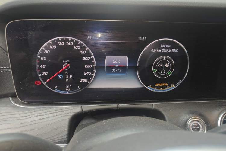 Used Mercedes-Benz E-Class 2016 E 200 L Sport Edition Odometer Close Up