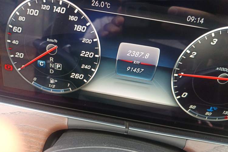 Used Mercedes-Benz E-Class 2016 E 300 L Stylish Model Odometer Close Up