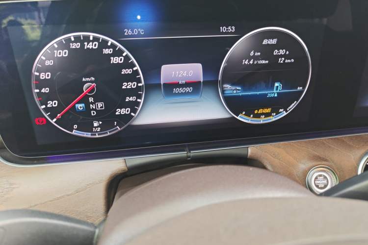 Used Mercedes-Benz E-Class 2016 E 200 L Odometer Close Up