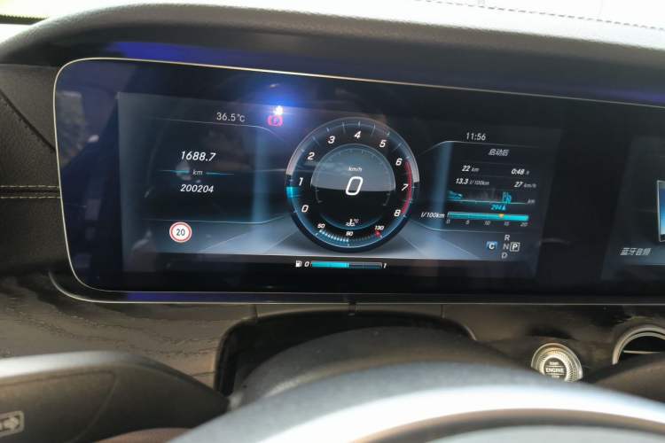 Used Mercedes-Benz E-Class 2016 E 200 L Sport Edition Odometer Close Up