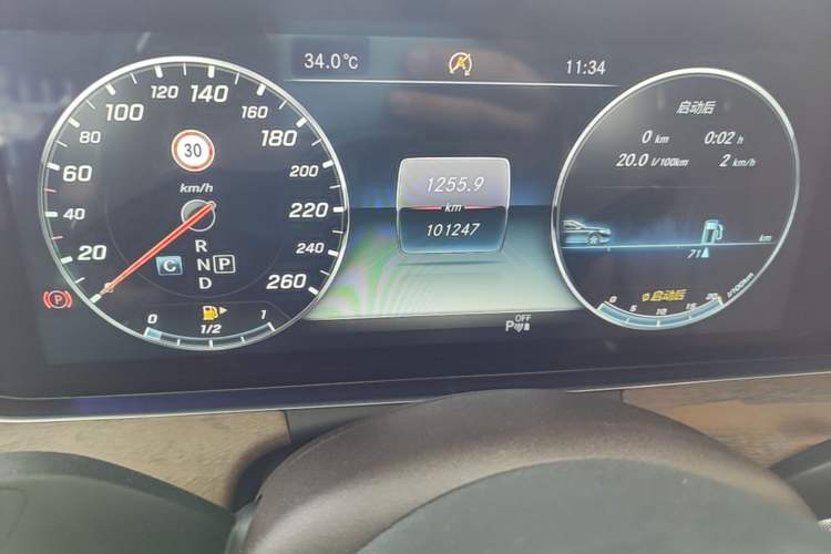 Used Mercedes-Benz E-Class 2016 E 200 L Sport Edition Odometer Close Up
