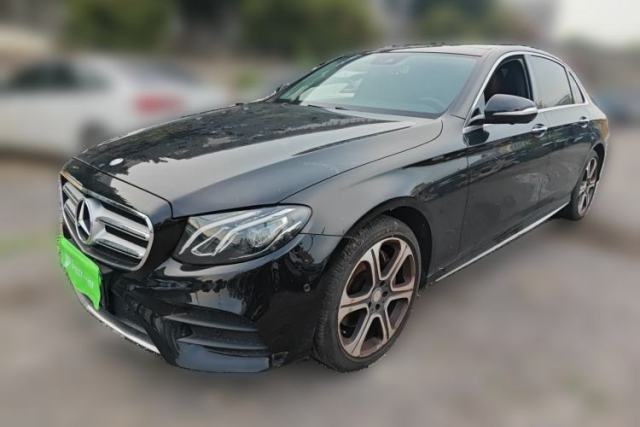 Mercedes-Benz E-Class 2016 E 300 L Sport Luxury Model usado