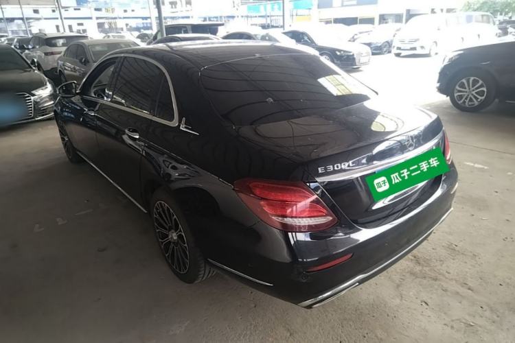 Used Mercedes-Benz E-Class 2016 E 200 L Rear Left 45 Deg
