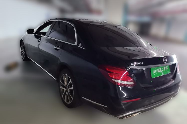 Used Mercedes-Benz E-Class 2016 E 200 L Rear Left 45 Deg