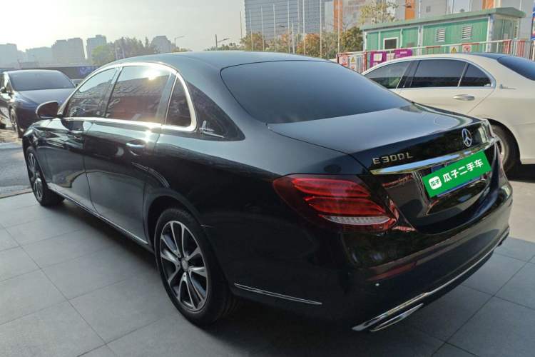 Used Mercedes-Benz E-Class 2016 E 200 L Rear Left 45 Deg