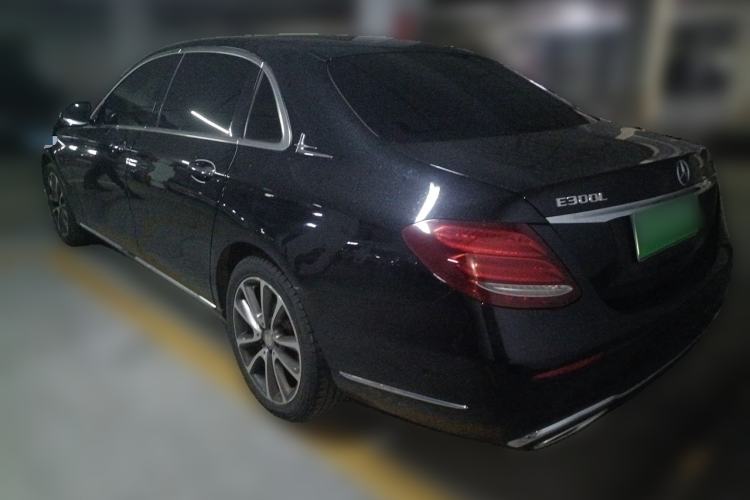 Used Mercedes-Benz E-Class 2016 E 200 L Rear Left 45 Deg