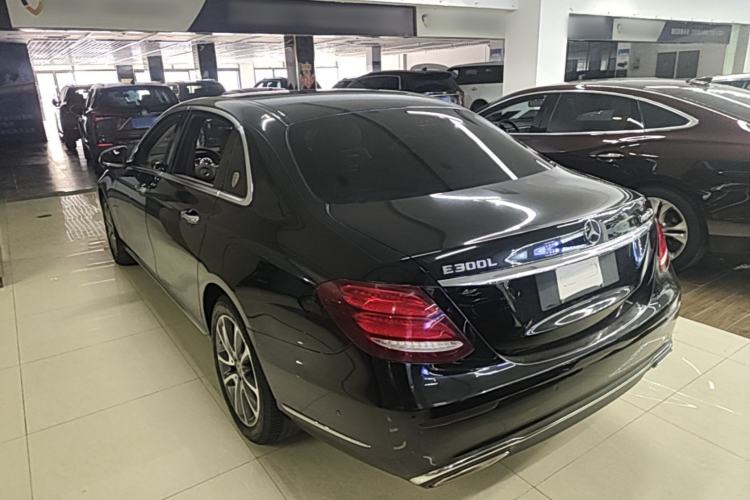 Used Mercedes-Benz E-Class 2016 E 200 L Rear Left 45 Deg