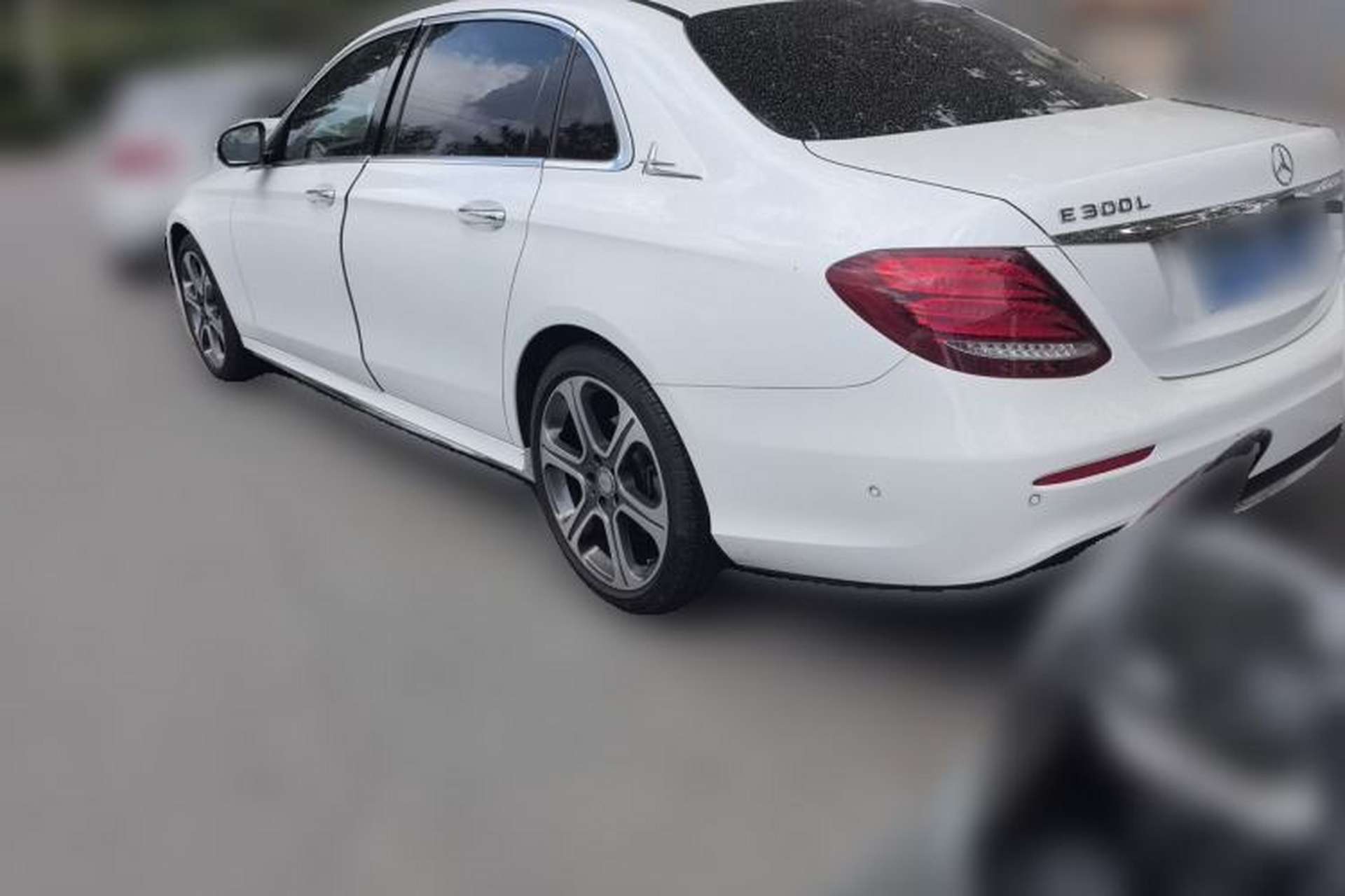 Used Mercedes-Benz E-Class 2016 E 300 L Sporty and Stylish Model Rear Left 45 Deg