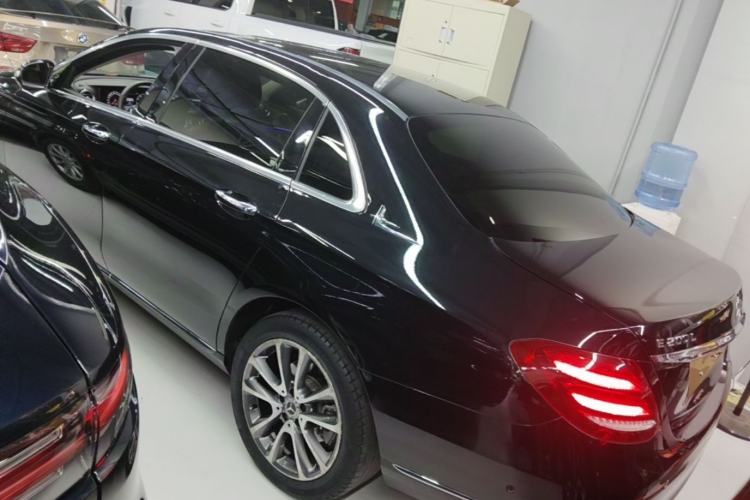 Used Mercedes-Benz E-Class 2016 E 200 L Rear Left 45 Deg
