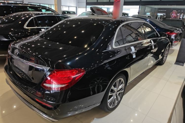 Used Mercedes-Benz E-Class 2016 E 200 L Rear Right 45 Deg
