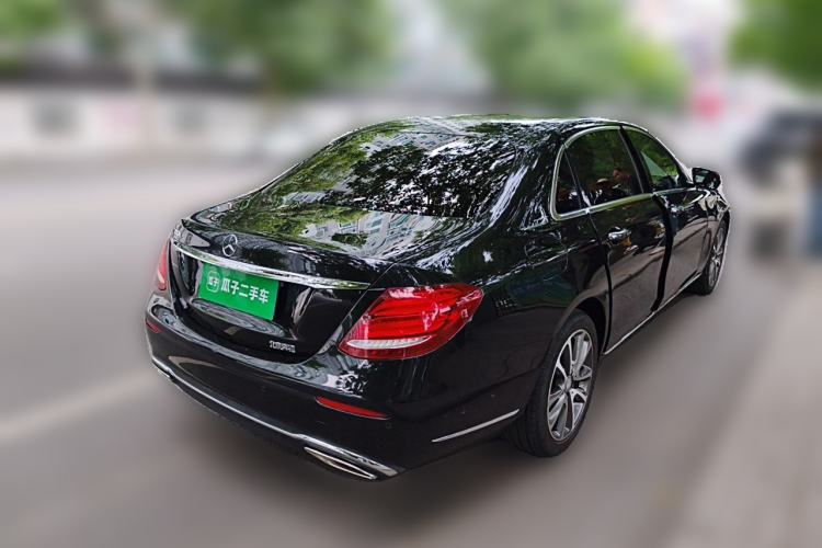 Used Mercedes-Benz E-Class 2016 E 200 L Rear Right 45 Deg