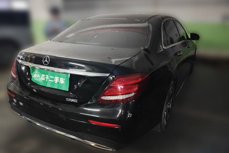 Used Mercedes-Benz E-Class 2016 E 300 L Sporty and Stylish Model Rear Right 45 Deg