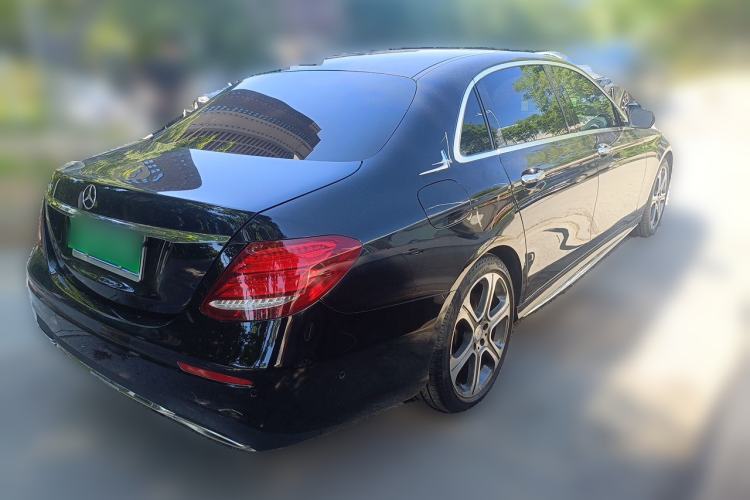 Used Mercedes-Benz E-Class 2016 E 300 L Sporty and Stylish Model Rear Right 45 Deg
