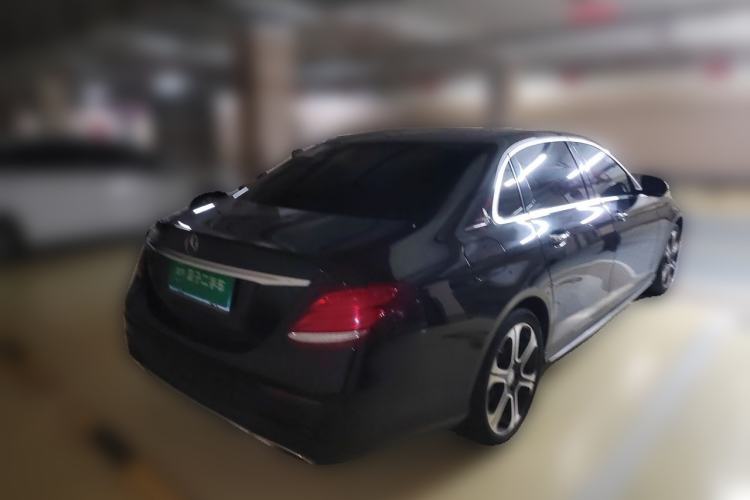 Used Mercedes-Benz E-Class 2016 E 300 L Sporty and Stylish Model Rear Right 45 Deg