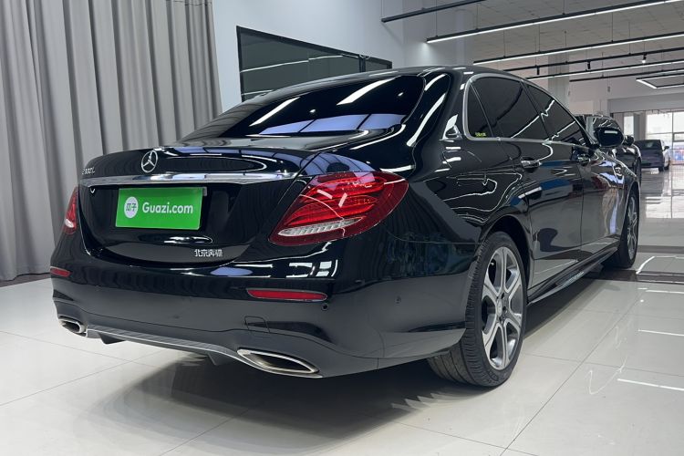 Used Mercedes-Benz E-Class 2016 E 300 L Sporty and Stylish Model Rear Right 45 Deg