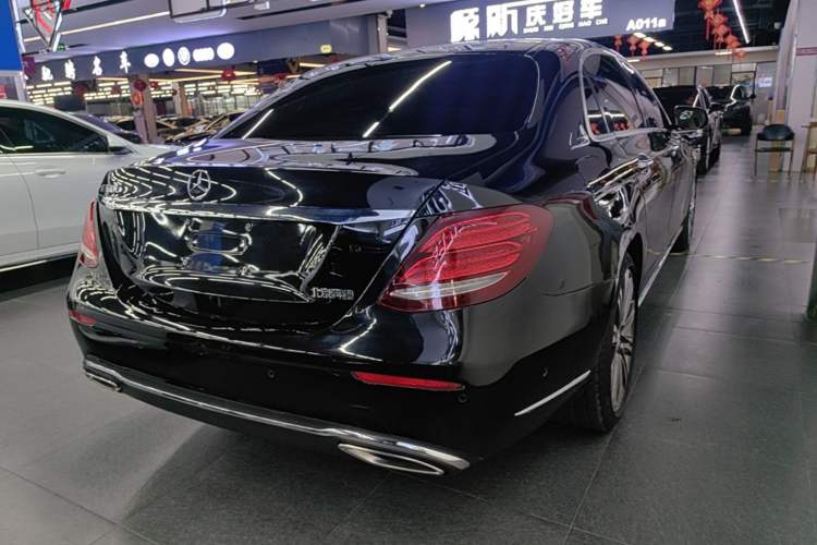 Used Mercedes-Benz E-Class 2016 E 300 L Luxury Model Rear Right 45 Deg